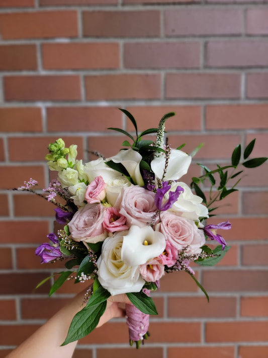 Wedding bouquet Romance